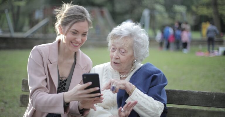 How To Use Social Media To Boost Your Mobile Marketing